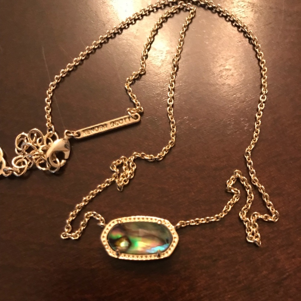 Elisa Gold Pendant Necklace In Abalone Shell
